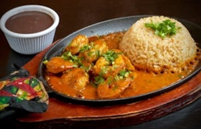 Camarones a la Diabla Platter.