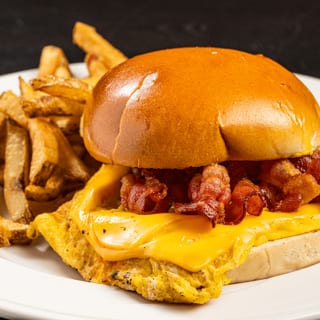 Sandwich Ham, Eggs, Bacon, & American Cheese