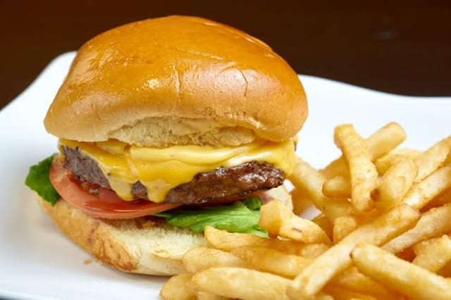 Classic Cheeseburger.